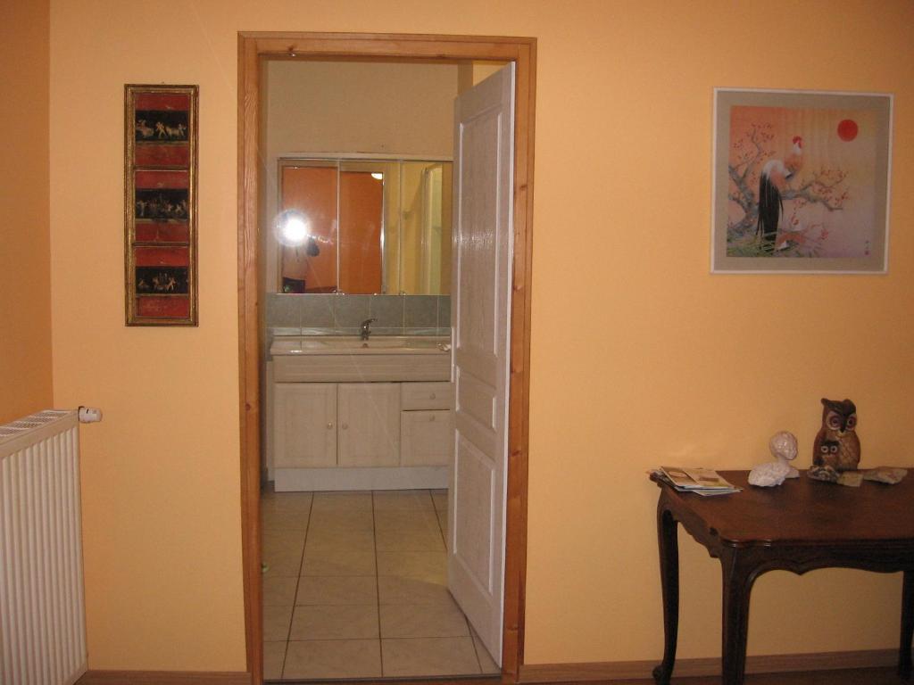 Chez Robert Et Catherine Dompierre-sur-Mont Room photo
